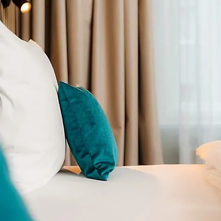 H24 Hotel